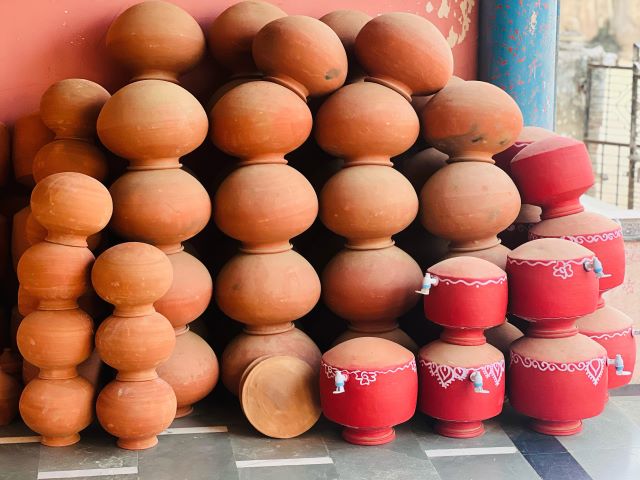 मटकों की डिमांड