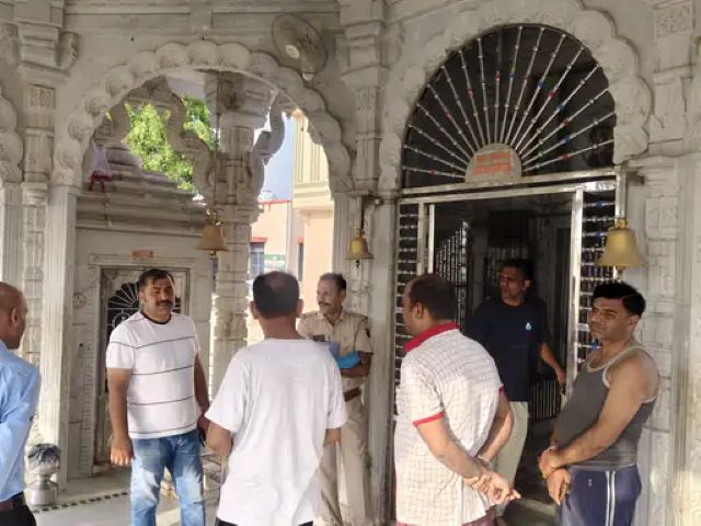 लीलवासा मंदिर कलश चोरी
