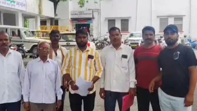 डूंगरपुर नरनिया स्कूल जर्जर भवन