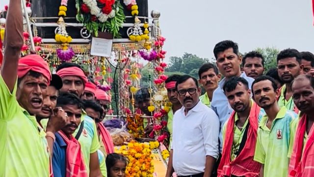 अंबाजी पदयात्रियों का स्वागत