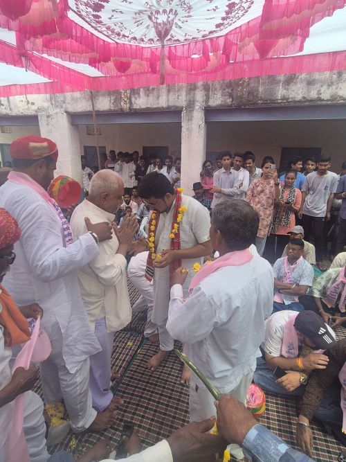आसपुर विधायक उमेश डामोर
